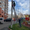 23-10-2019 Установка светодиодных светильников на детской площадке.