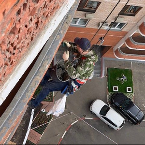 15-08-2019 Проведение ремонта ограждений проходных балконов первого подъезда.